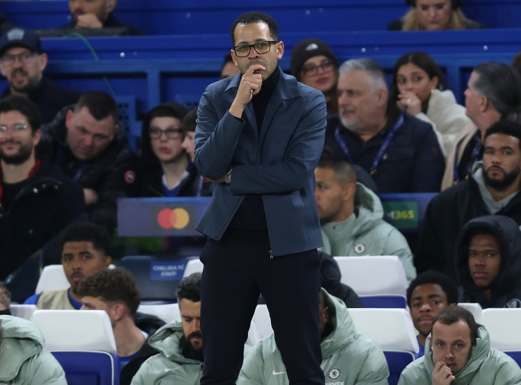 星空体育官网-新教练入职会议？邮报：罗塞尼尔与英超以及裁判公司代表进行会谈